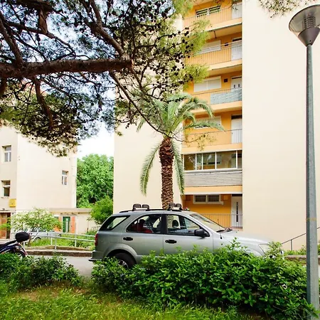 Marin-late Check In Available Apartment
