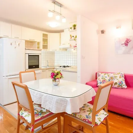 Marin-late Check In Available アパート スプリト