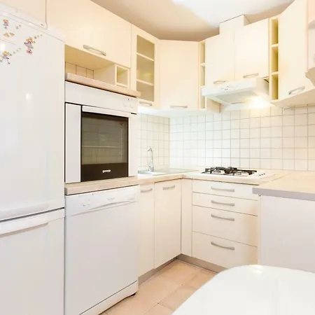 Marin-late Check In Available スプリト